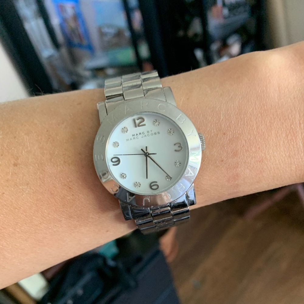 Marc Jacobs Watch - Picture 2 of 7